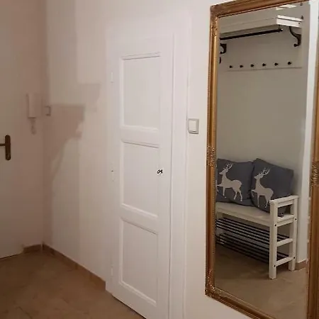 Charming 2 Br