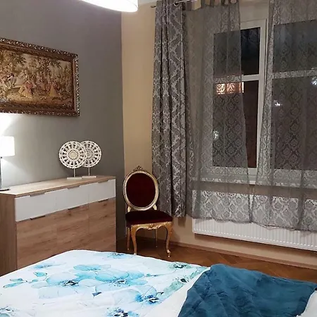 Charming 2 Br Прага