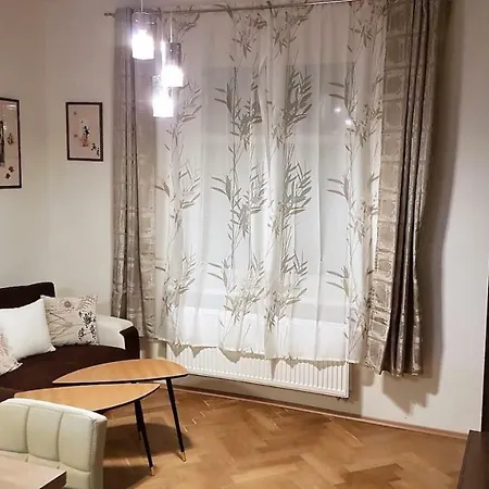 Charming 2 Br Апартаменты Прага